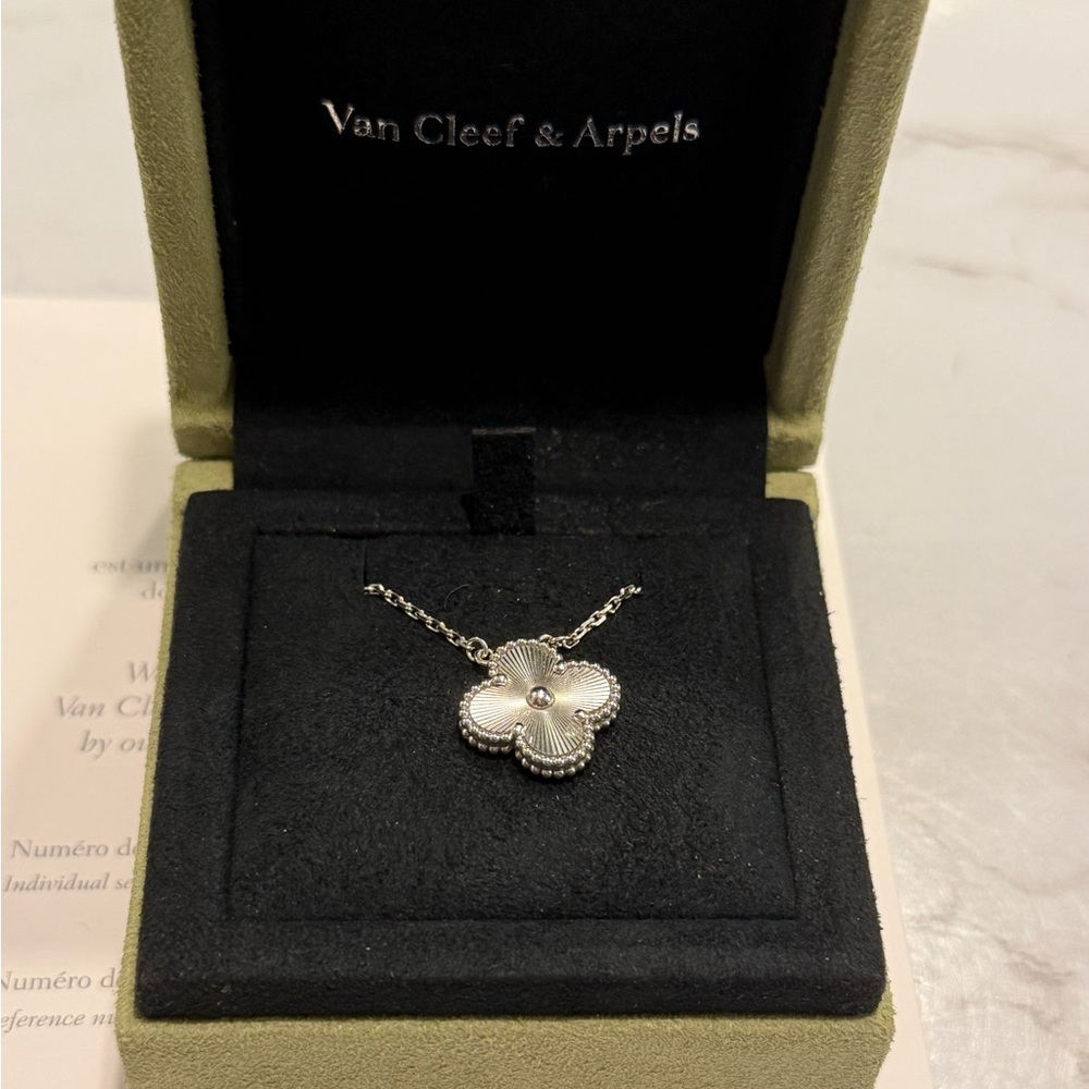 Van Cleef & Arpels Vintage Alhambra Pendant Necklace